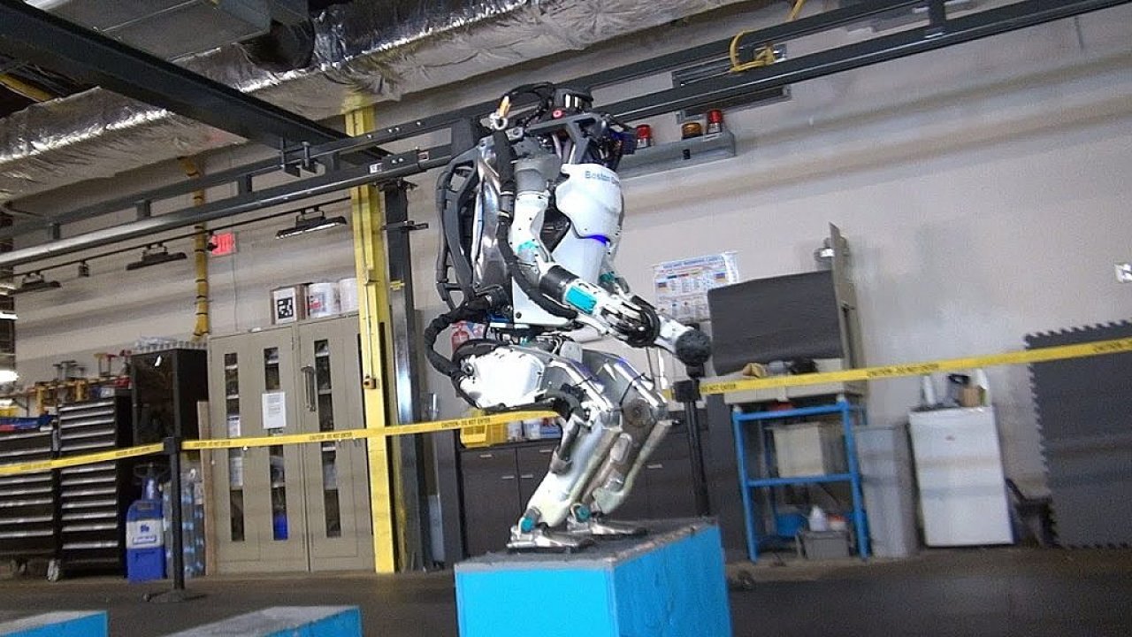 Robot Atlas v akci.