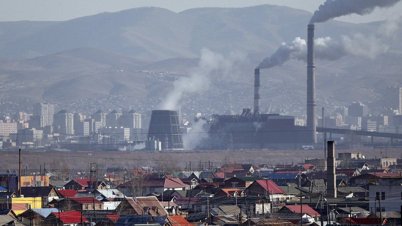 Továrny v mongolském Ulan Bátaru