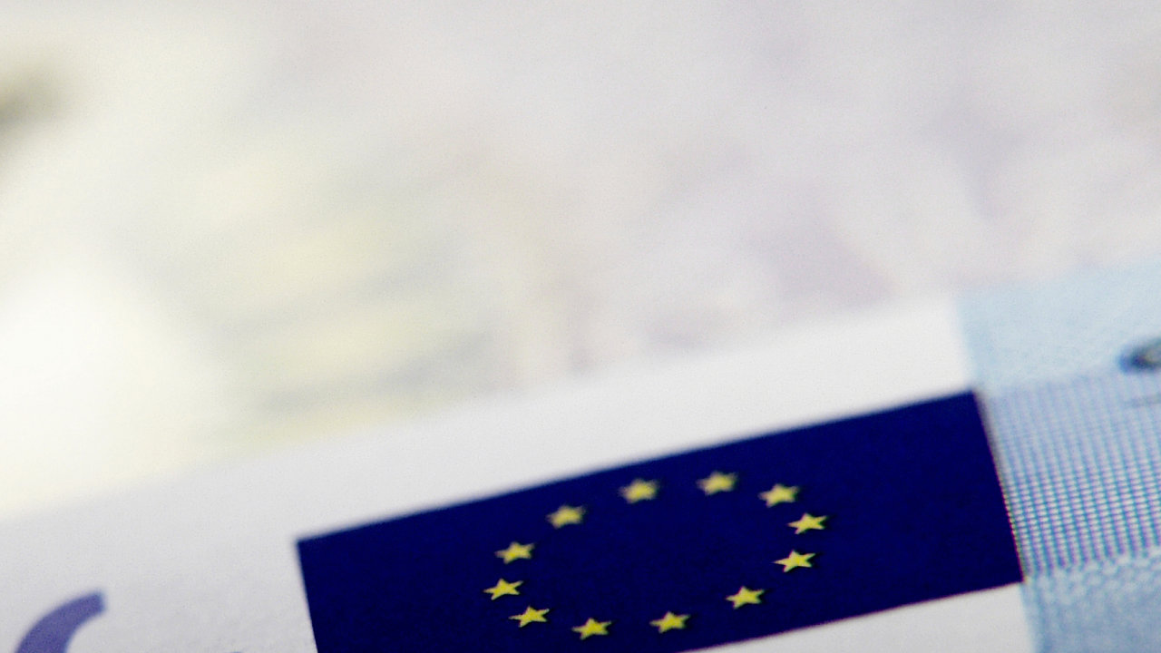 Detail loga EU na jedn z eurobankovek. Ilustran foto