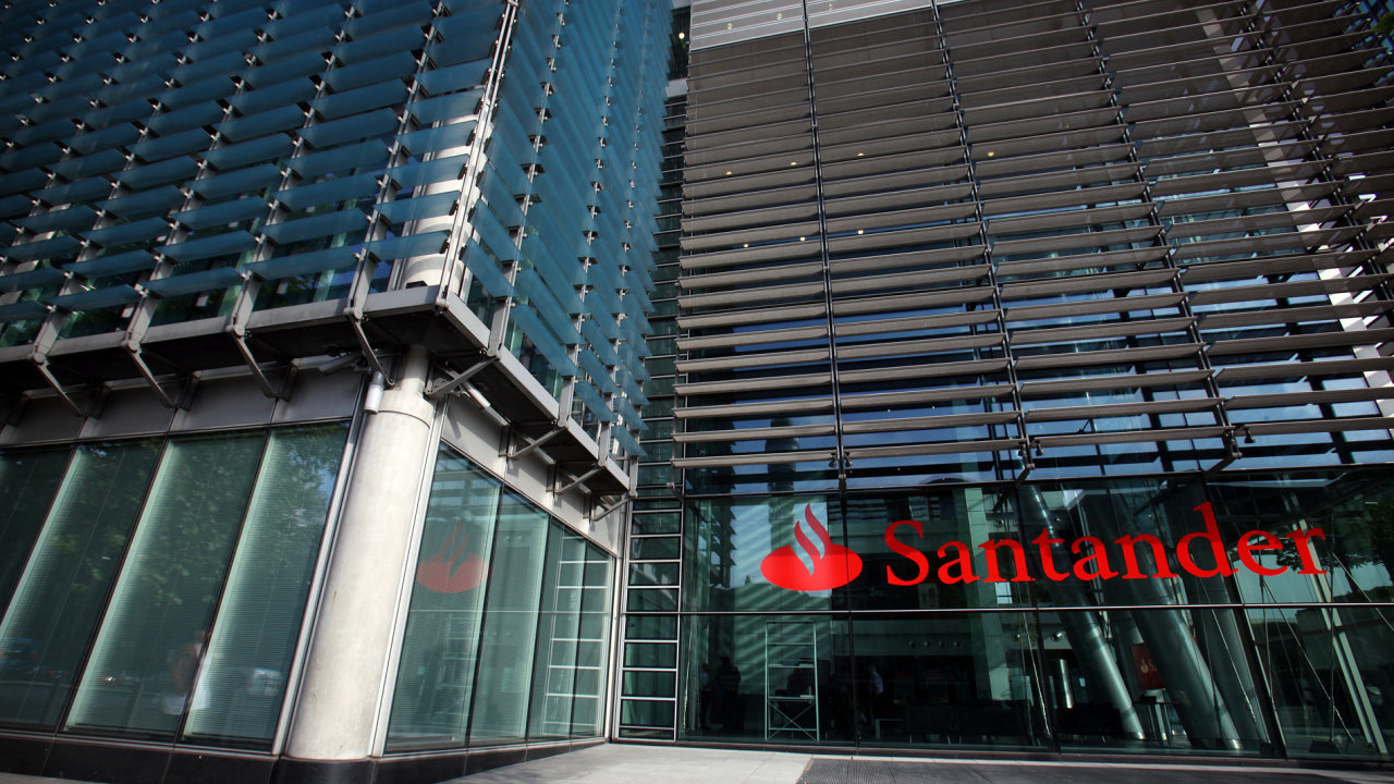 Vysok dividendov vnos nabz i banka Santander