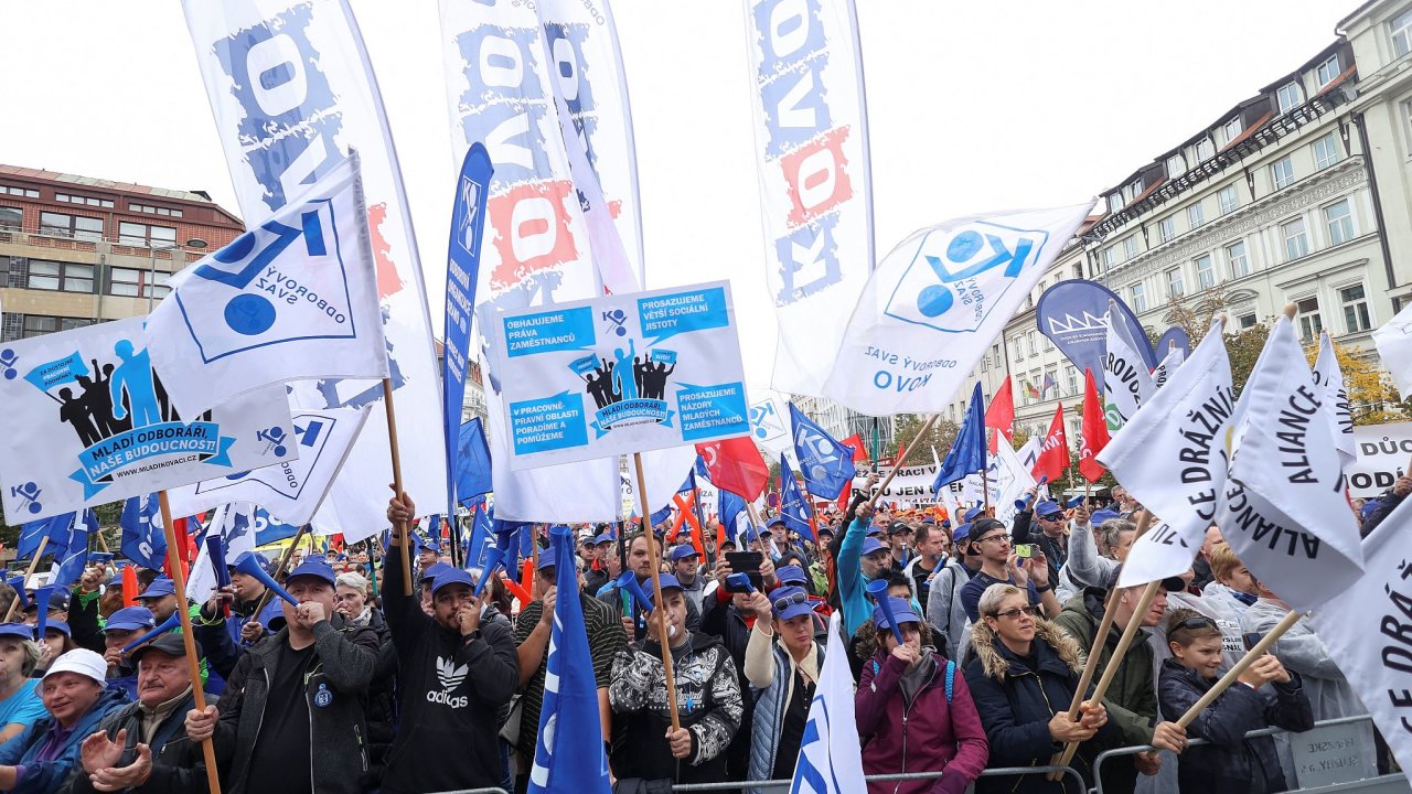 Demonstrace odbor na Vclavskm nmst v Praze.