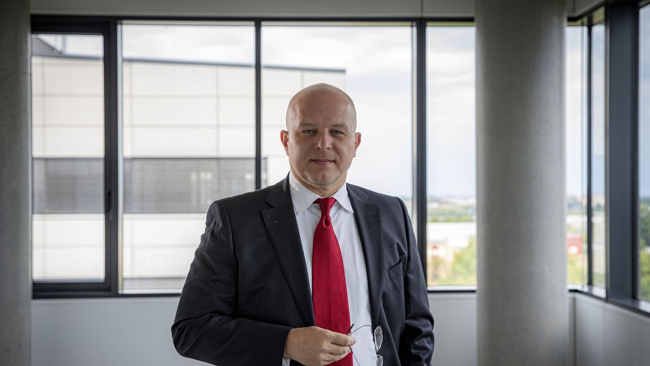 Tom Novotn, ceo ResInvest