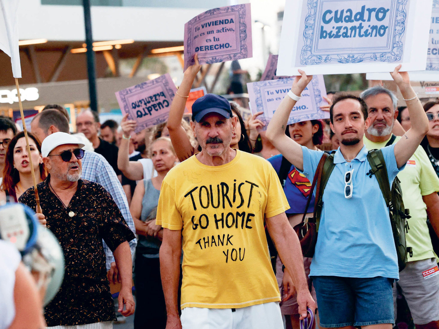 Protestujc panl uspli proti Airbnb