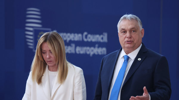 Fico s Orbánem dál blokují půjčku pro Ukrajinu. Podle Zelenského je pro jeho zemi klíčová