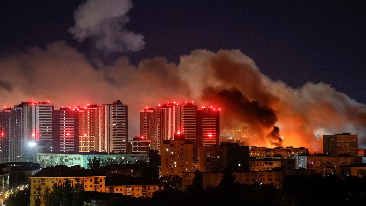 Kyjev, Ukrajina, bombardov�n�