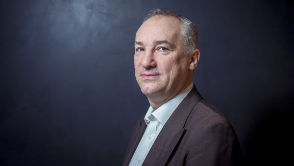 Kam až může dorůst Allwyn, hnaný dvěma motory a přísnými pravidly? Cesta je cíl, říká Chvátal