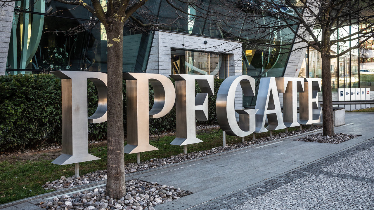 PPF, PPF Gate, PPF Art, PPF Banka, PPF Real Estate, Home Credit, Air Bank. Praha, 21. 10. 2022. Foto V�clav Va�k�