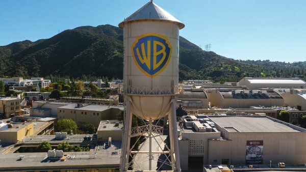 Další krok ke spojení Warner–Paramount