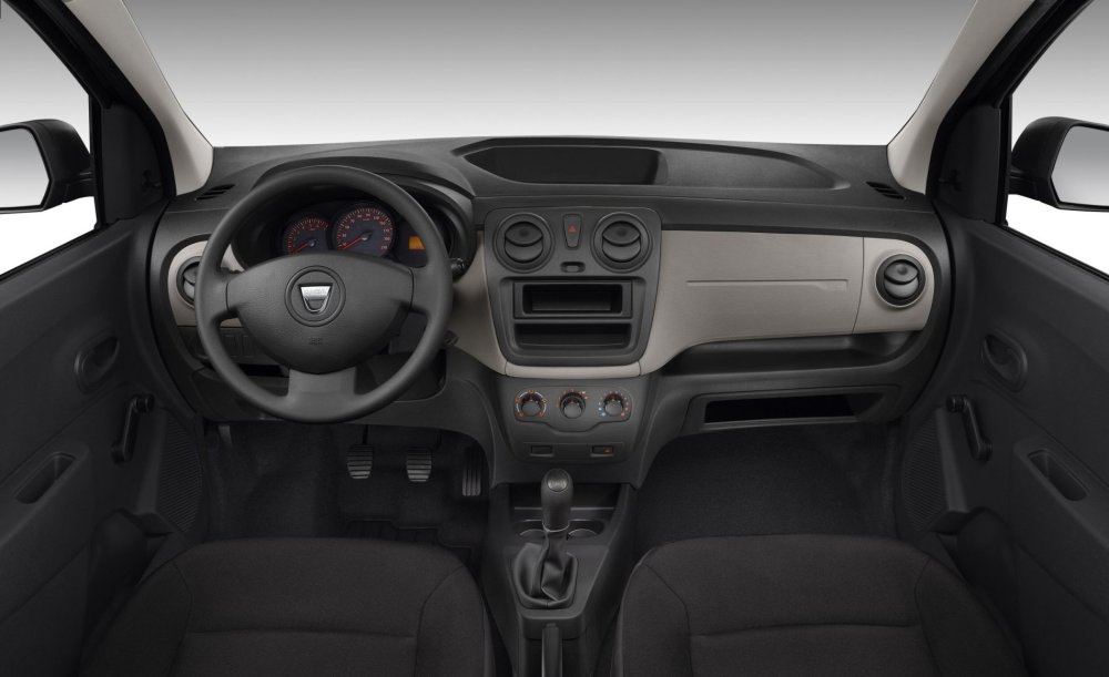 Dacia Lodgy Přístrojová deska základního provedení Access.