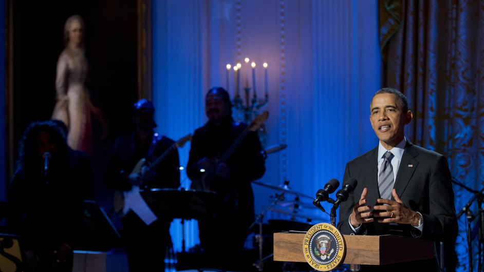 Koncerty v Blm dom osobn uvd americk prezident Barack Obama. Snmek pochz z loskho beznovho vystoupen soulovch a gospelovch zpvaek.