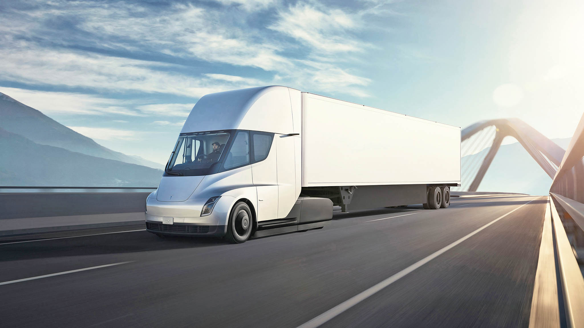 Pøinese tahaè Tesla Semi revoluci do silnièní nákladní dopravy?