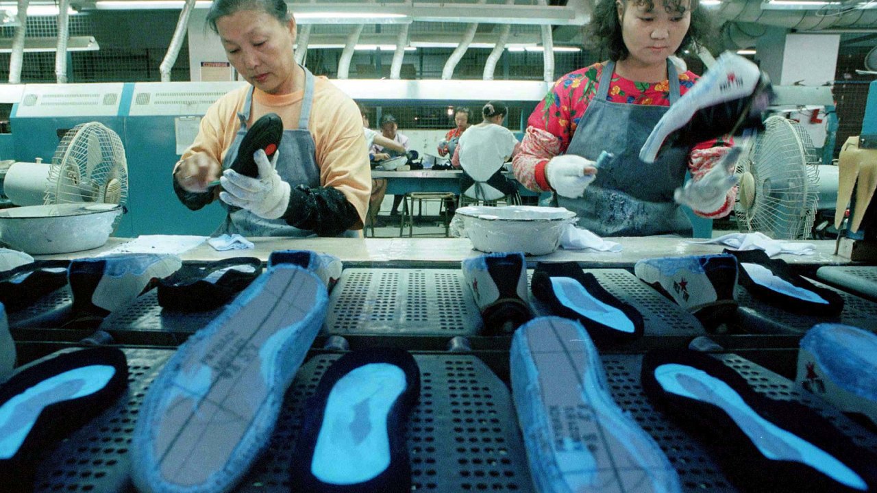 Pou Chen,Taiwan, továrna, Nike, Adidas