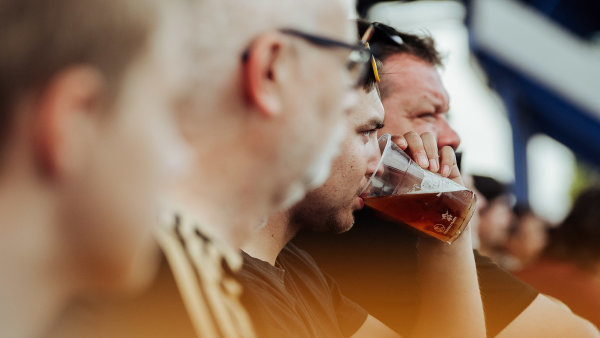 Fotbalová Sparta na svém stadionu změní dodavatele piva. Staropramen čelí dlouhodobé kritice fanoušků