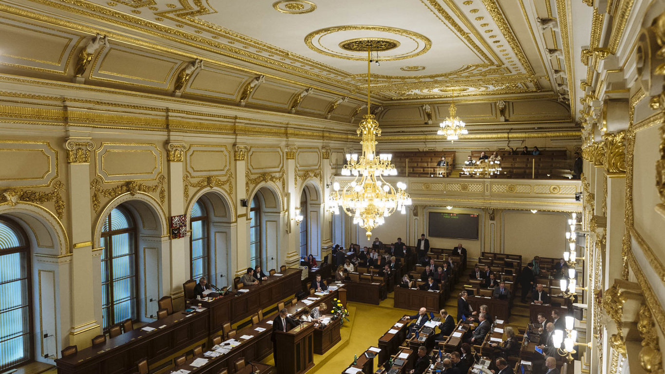 Hlavní sál Poslanecké sněmovny - Ilustrační foto.