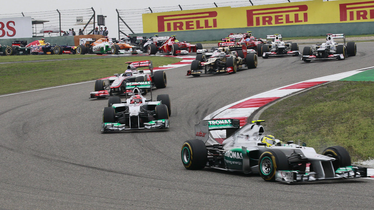 Nico Rosberg byl prvn i na konci zvodu