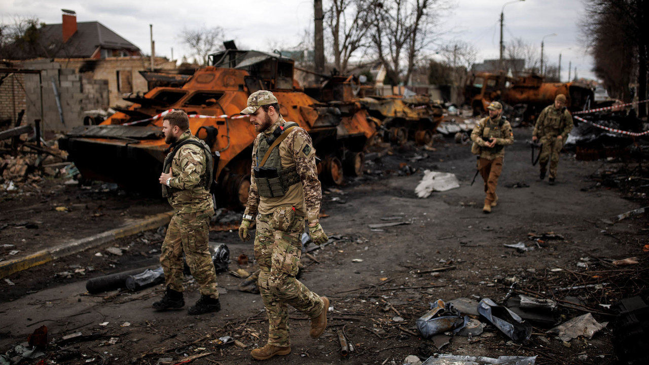 znièené ruské stroje, válka, Ukrajina