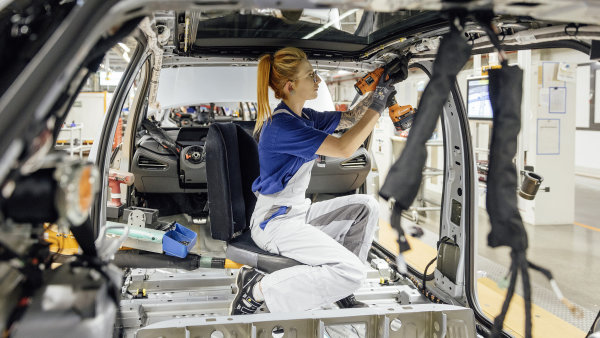 Německo má šanci probrat se z ekonomické kocoviny. Úplně fit ale ještě rozhodně není