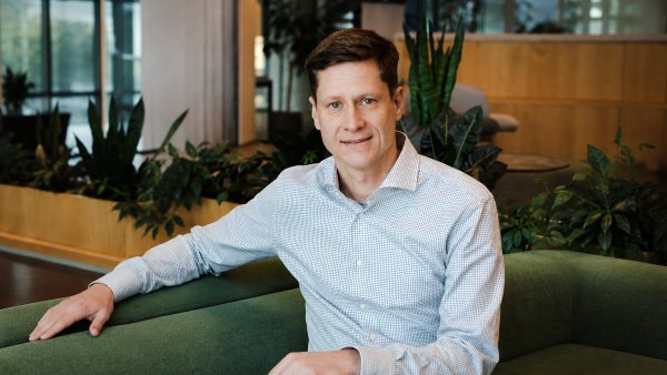 Martin Vako� CEO Fidoo