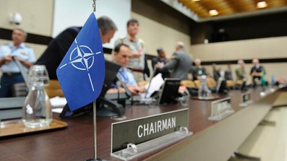 NATO  Ilustran foto.