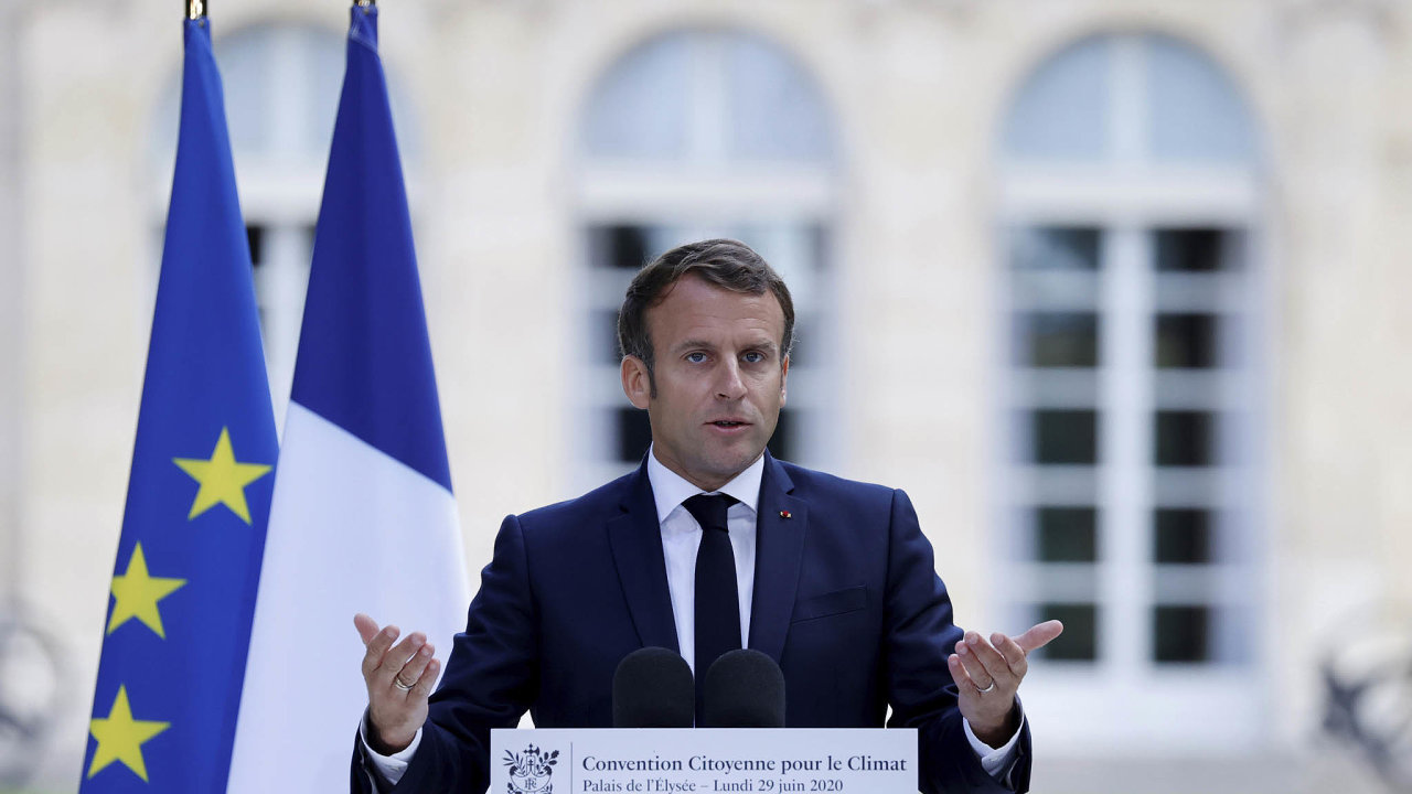 Emmanuel Macron. Jak francouzský prezident vyklièkuje z prohry v regionálních volbách?