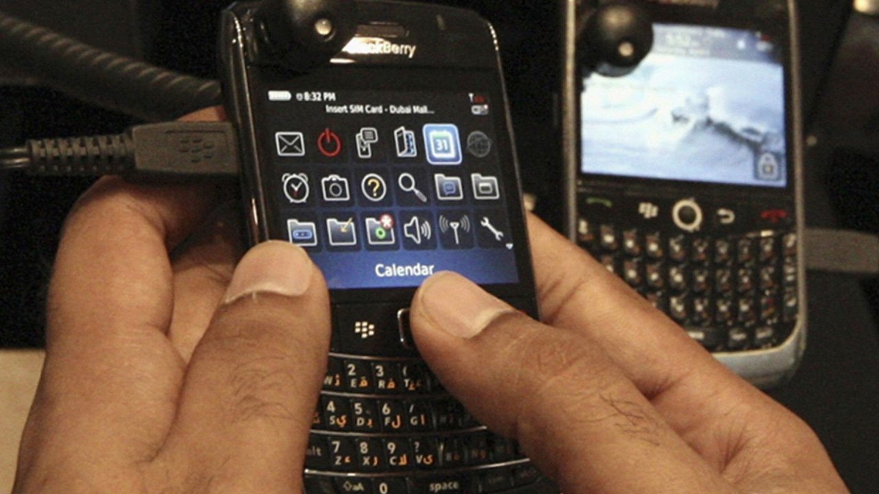 Vrobci telefonu BlackBerry - spolenosti Research In Motion - kles zisk.