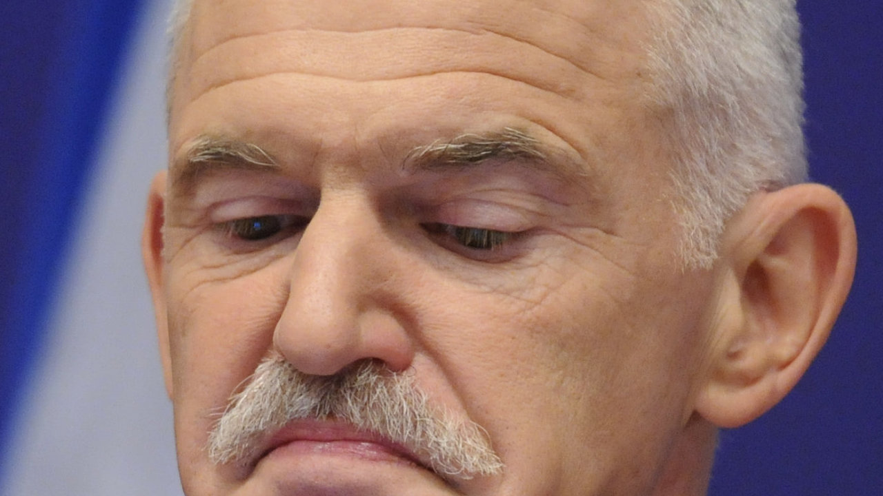 eck premir Jorgos Papandreu na jednn eurozny v Bruselu.