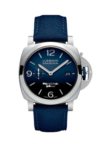 Panerai Luminor Marina eSteel nabízejí vše, co je pro italskou značku typické: přesnost, odolnost, eleganci. Tyto sportovní hodinky se však pyšní ještě další důležitou vlastností – jsou vyrobeny z 98,6 procenta z udržitelných materiálů.