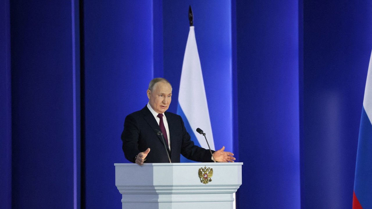 Vladimir Putin pi svm tradinm projevu k federlnmu shromdn.