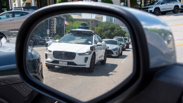 Jak jsem jel v robotaxíku bez řidiče. Sci-fi jízda, kterou zažijete dřív v Chorvatsku než u nás