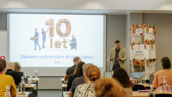 Tesco a potravinov� banky zajistily lidem v nouzi p�es 31 milion� porc� j�dla