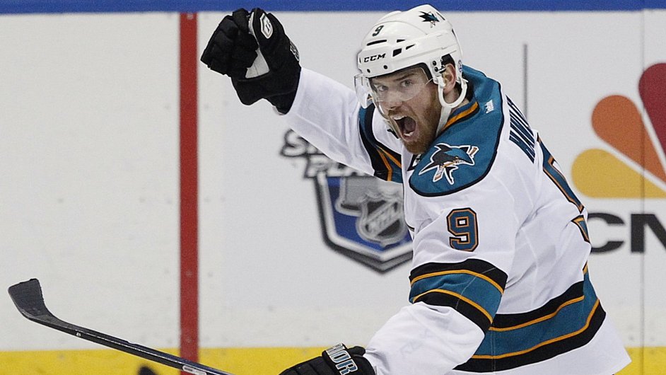 iv Martin Havlt si na glovou radost v dresu Sharks bude muset kvli vluce NHL pokat