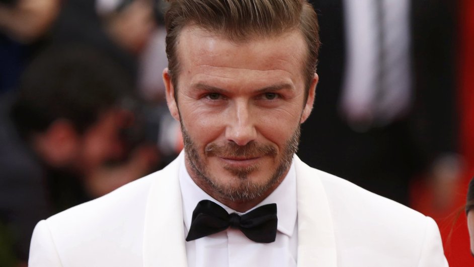 Bval fotbalista David Beckham je povaovn za mdn ikonu souasnosti.