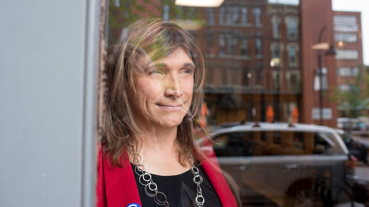 transgender kandidtka na gevernrku Christine Hallquistov