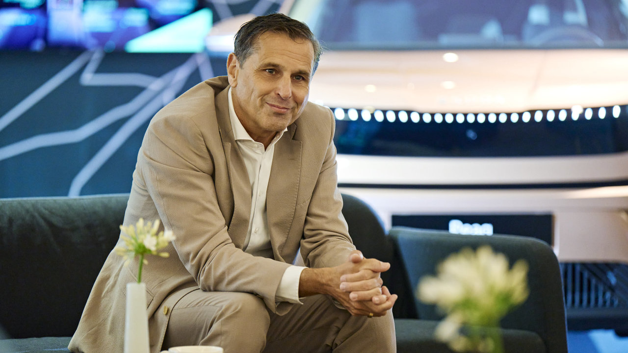 Klaus Zellmer na prezentaci modelů Škoda Epiq a Peaq. Jen dva týdny předtím,...