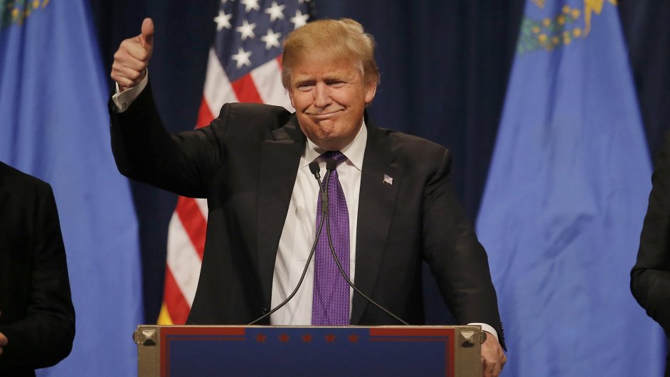 Donald Trump zvtzil v republiknskch primrkch ve stt Nevada. Po druhm mst v Iow lo o jeho tvrt triumf v ad.