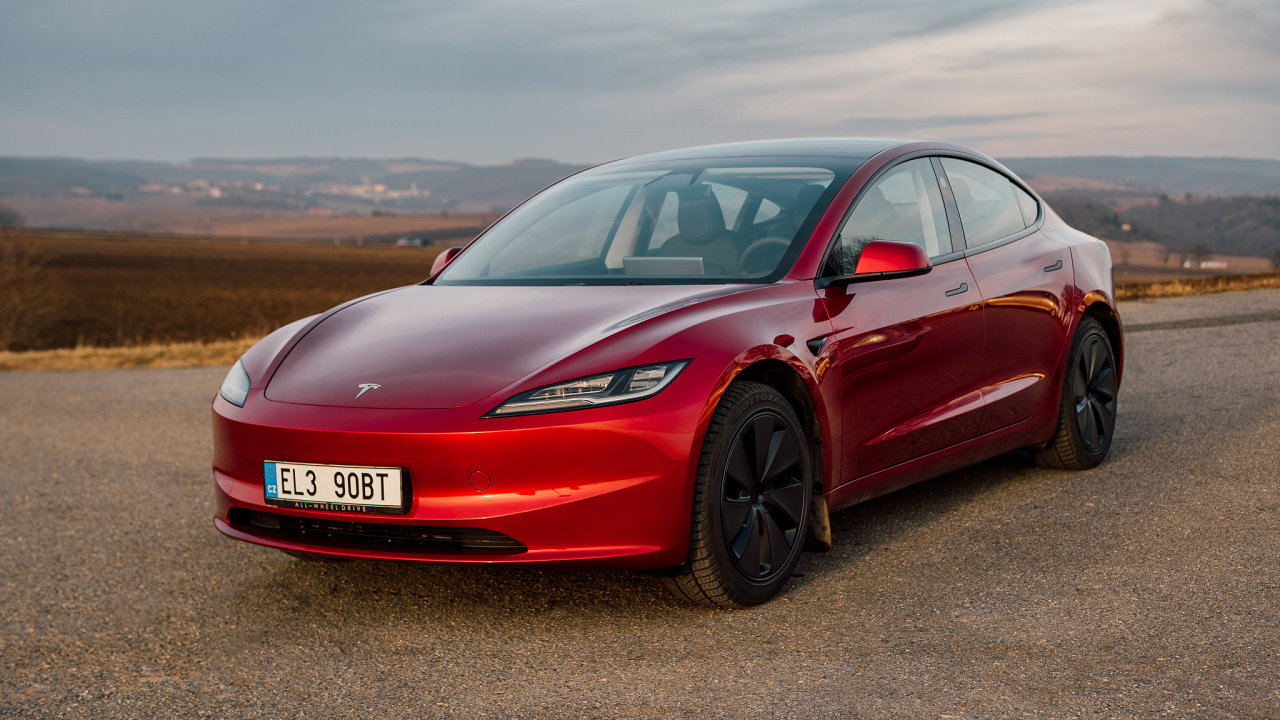 Americk automobilka loni upravila Model 3. Upgrade, jak modernizaci Tesla k, nese oznaen Highland a pivezl adu novch prvk.