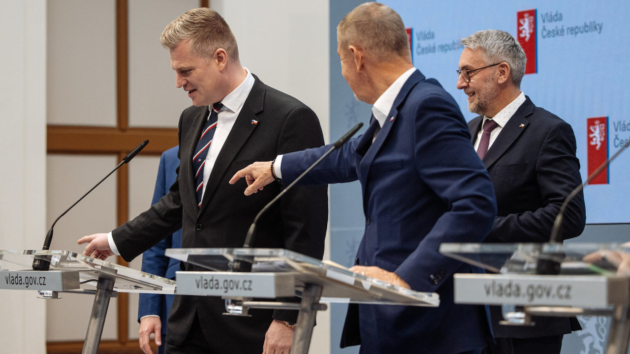 Filip Turek nahrává Andreji Babišovi, seč mu poslanecké síly stačí