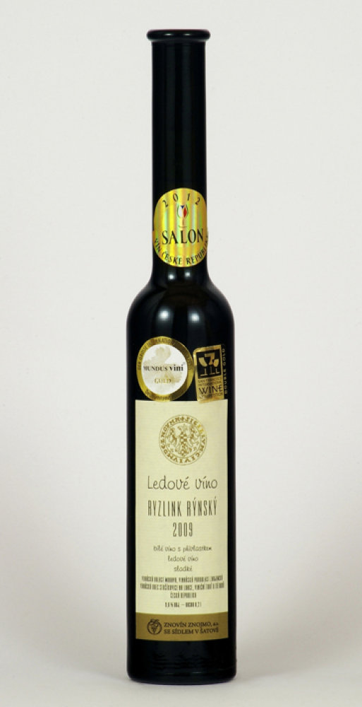 Ryzlink rýnský 2009, ledové víno, Znovín Znojmo Ledové víno ověnčené řadou ocenění z vinařských soutěží celého světa.