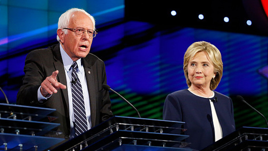 Clintonov a Sanders se tvrd stetli v pedvolebn debat