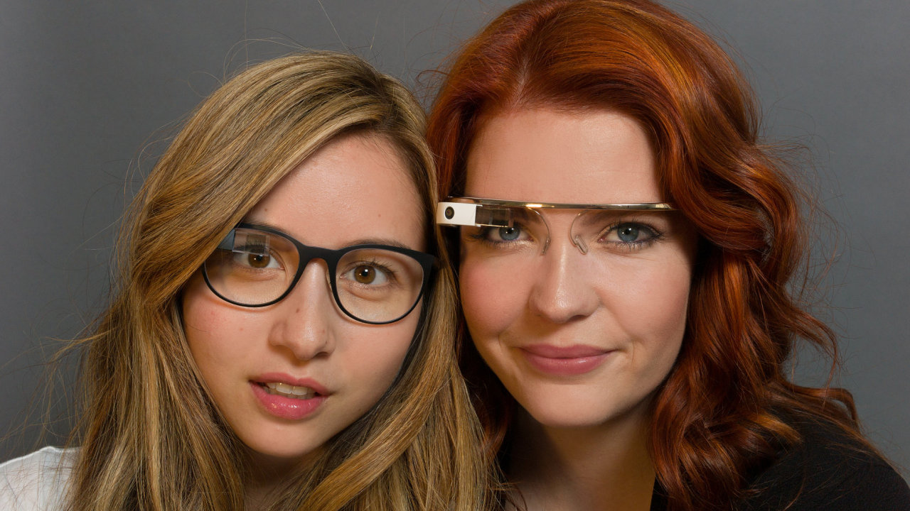 Google Glass s rámeèky Titanium
