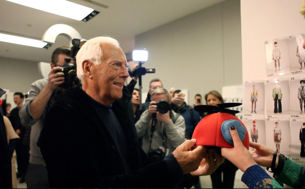 Giorgio Armani a klobouky Sofye Samarevy