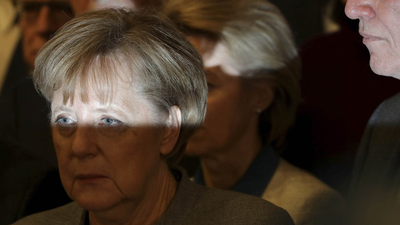 Podle serveru Spiegel On-line Angela Merkelov bojuje opolitick peit.