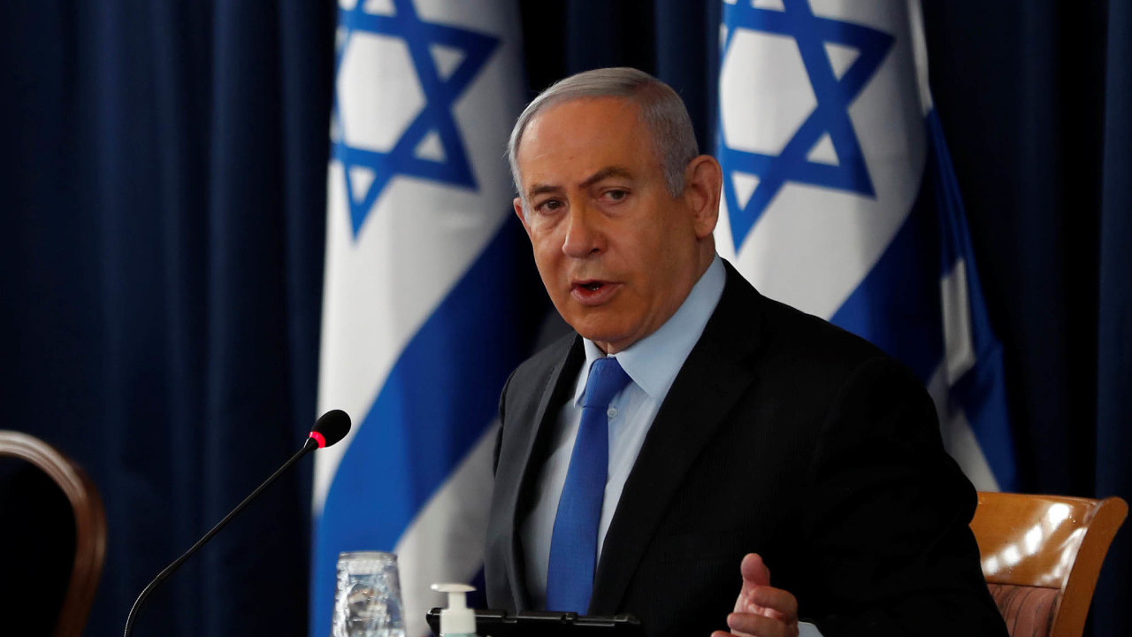 Premirovi Benjaminu Netanjahuovi rozhodn vtzstv ve volbch nezajistilo ani izraelsk svtov prvenstv v rychlosti okovn proti covidu-19.
