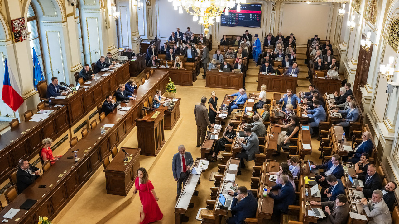 Koalice ANO, SPD a Motorist� chce nov�m z�konem od leto�n�ho listopadu...