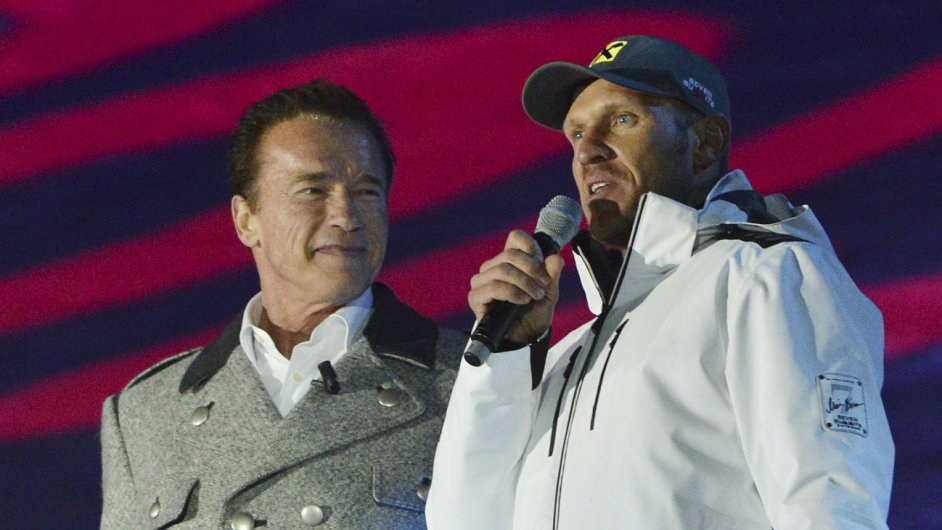 Arnold Schwarzenegger a Hermann Maier