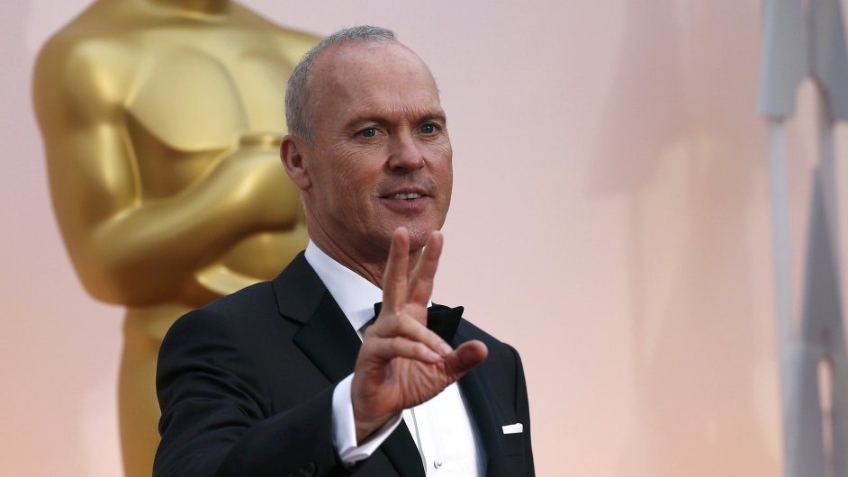 Hlavn roli vtznho filmu Birdman ztvrnil herec Michael Keaton.