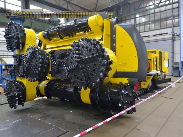 Hodnota stotunov&eacute;ho stroje na t�bu draseln&eacute; soli pro ruskou t�ebn&iacute; spole�nost Uralkali je 60 milion� korun.