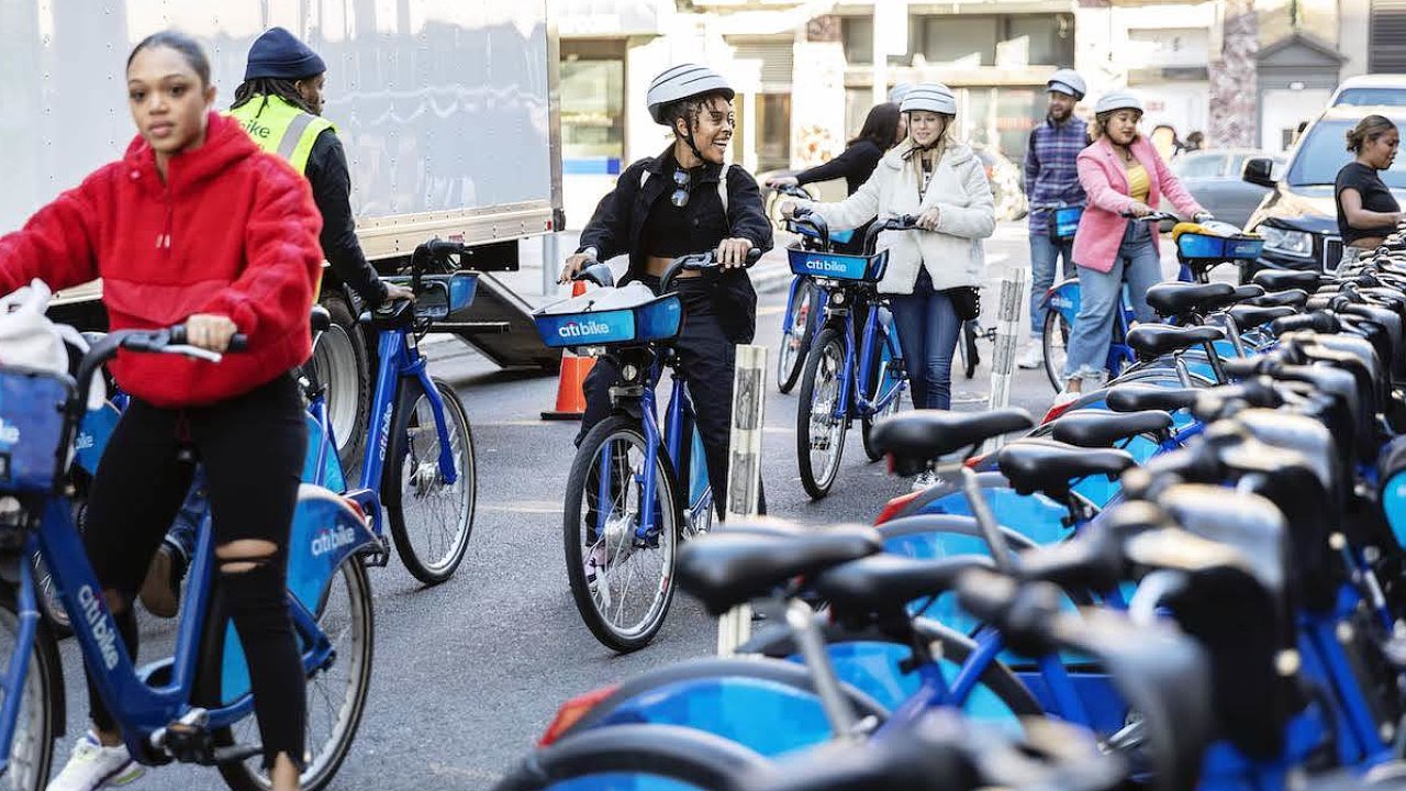 Kola Citi Bike jsou v New Yorku populární, nově i mezi podvodníky.