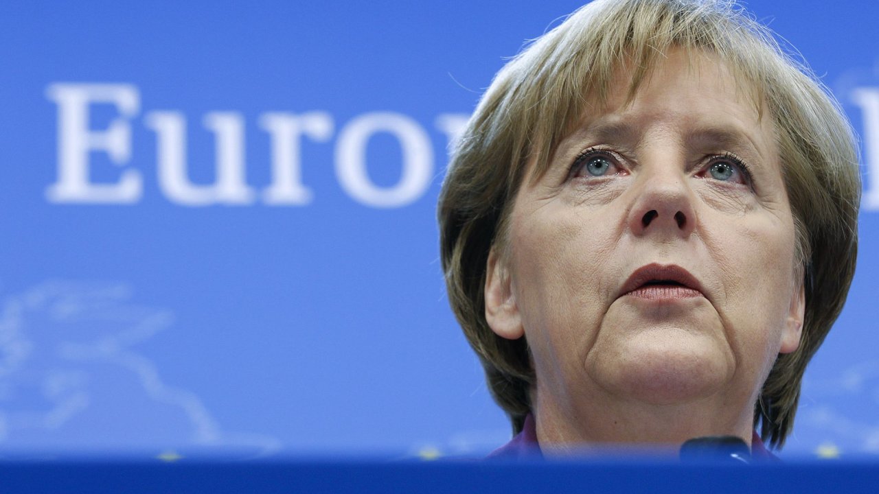 Nìmecká kancléøka Angela Merkelová na summitu.