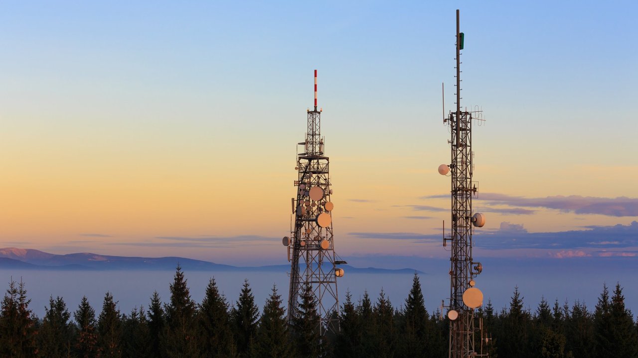 Vyslae mobilnch opertor